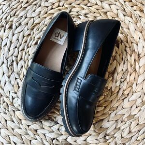 New DV by Dolce Vita Black Leather Classic Penny Loafers